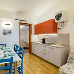 Bouganville * Palazzo (Livorno)