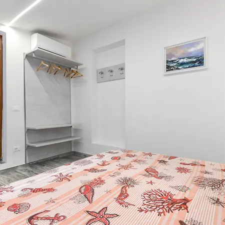 Bouganville Apartment Palazzo (Livorno)