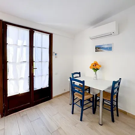 Bouganville Apartment *