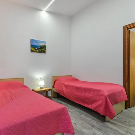 Bouganville Palazzo (Livorno)