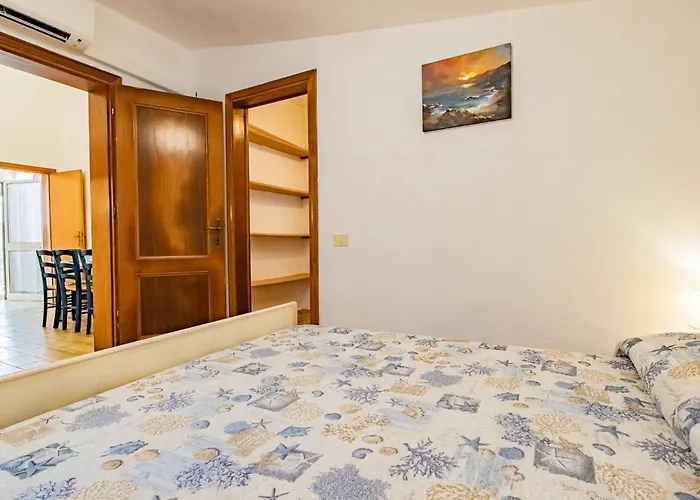 Bouganville Palazzo (Livorno)